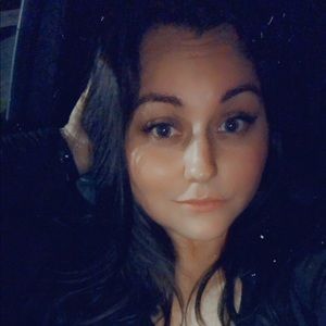 Meet your Posher, Aly